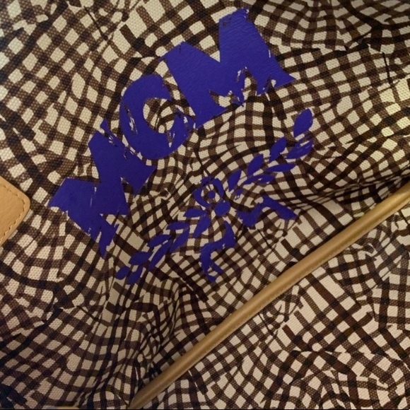 MCM LIZ TOTE - Picture 5 of 6